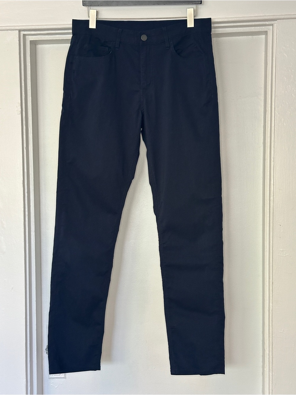 Faherty Men's Movement Five Pocket Pant in Navy, 31”W 32”L